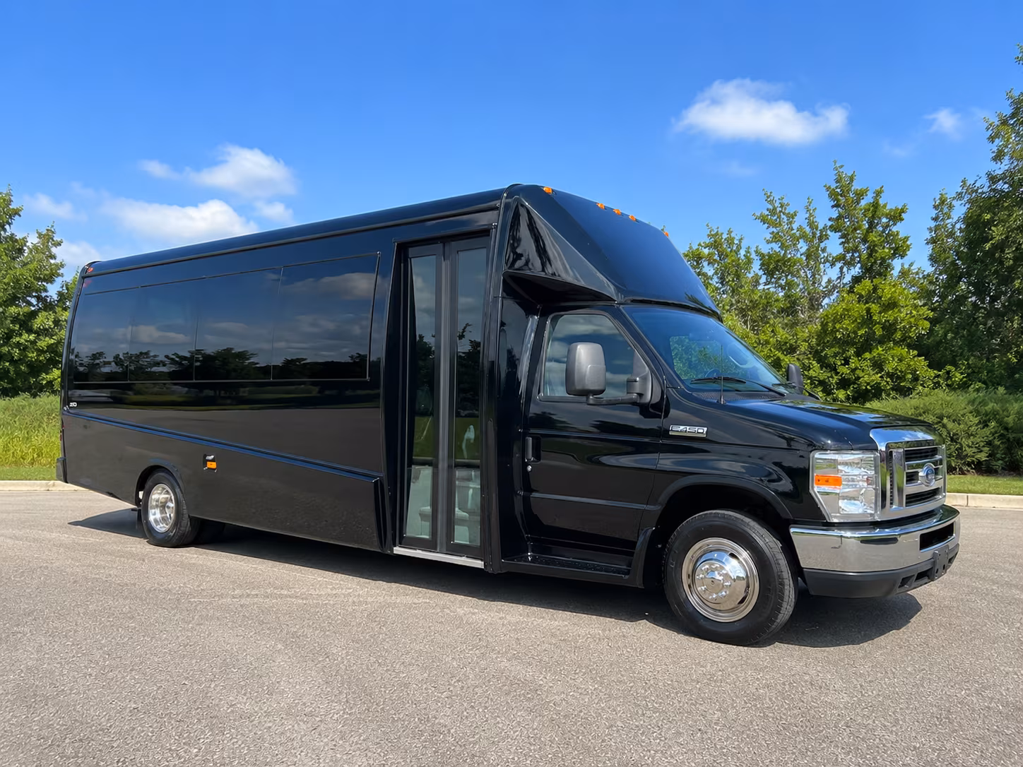 charter buses for large shoreline high school prom groups
