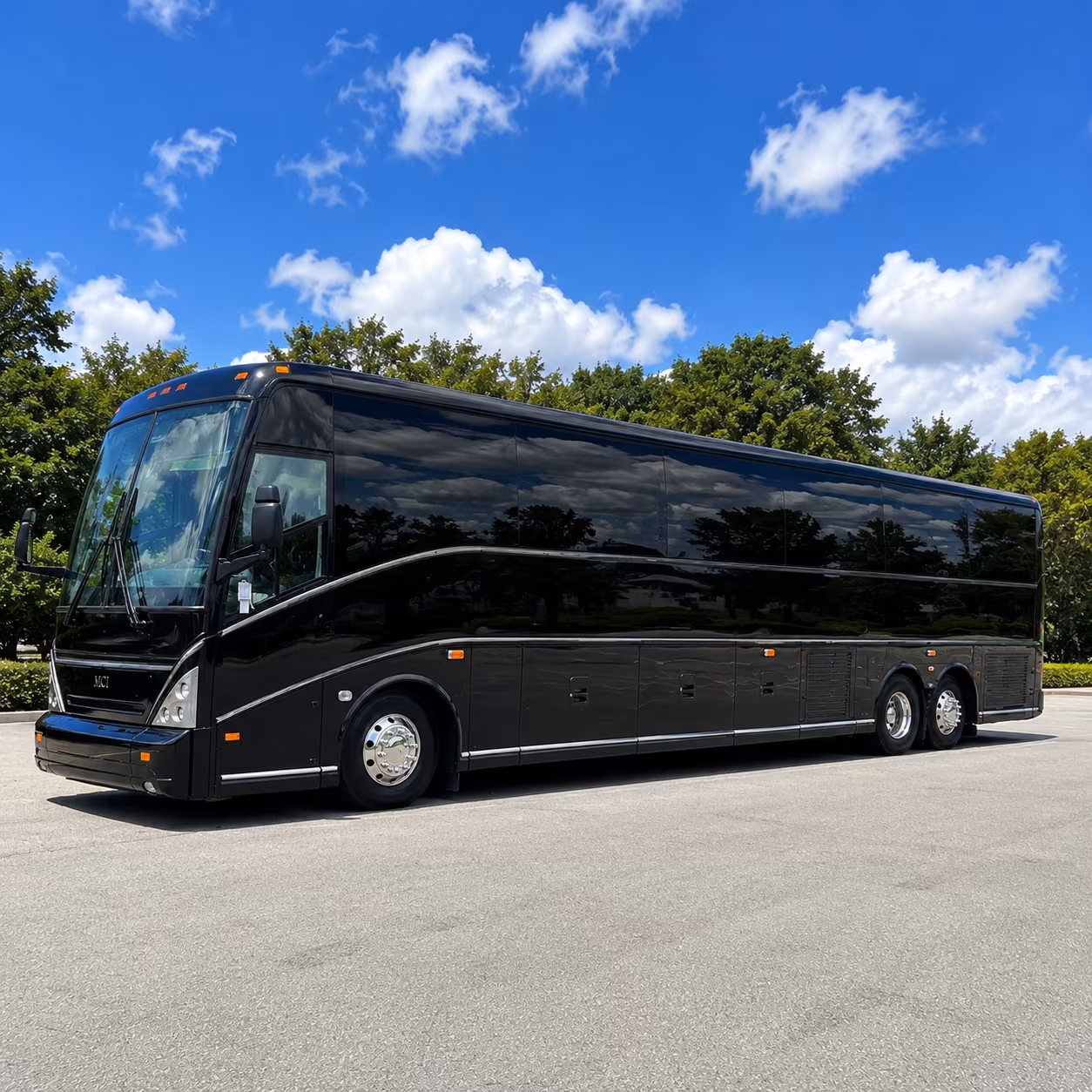 military base shuttle buses connecting shoreline to jblm and naval station everett