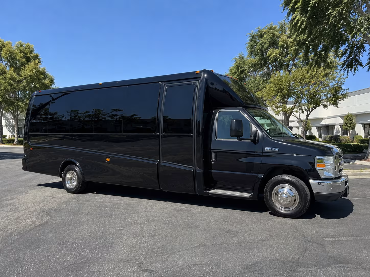 party bus rentals for shoreline area proms