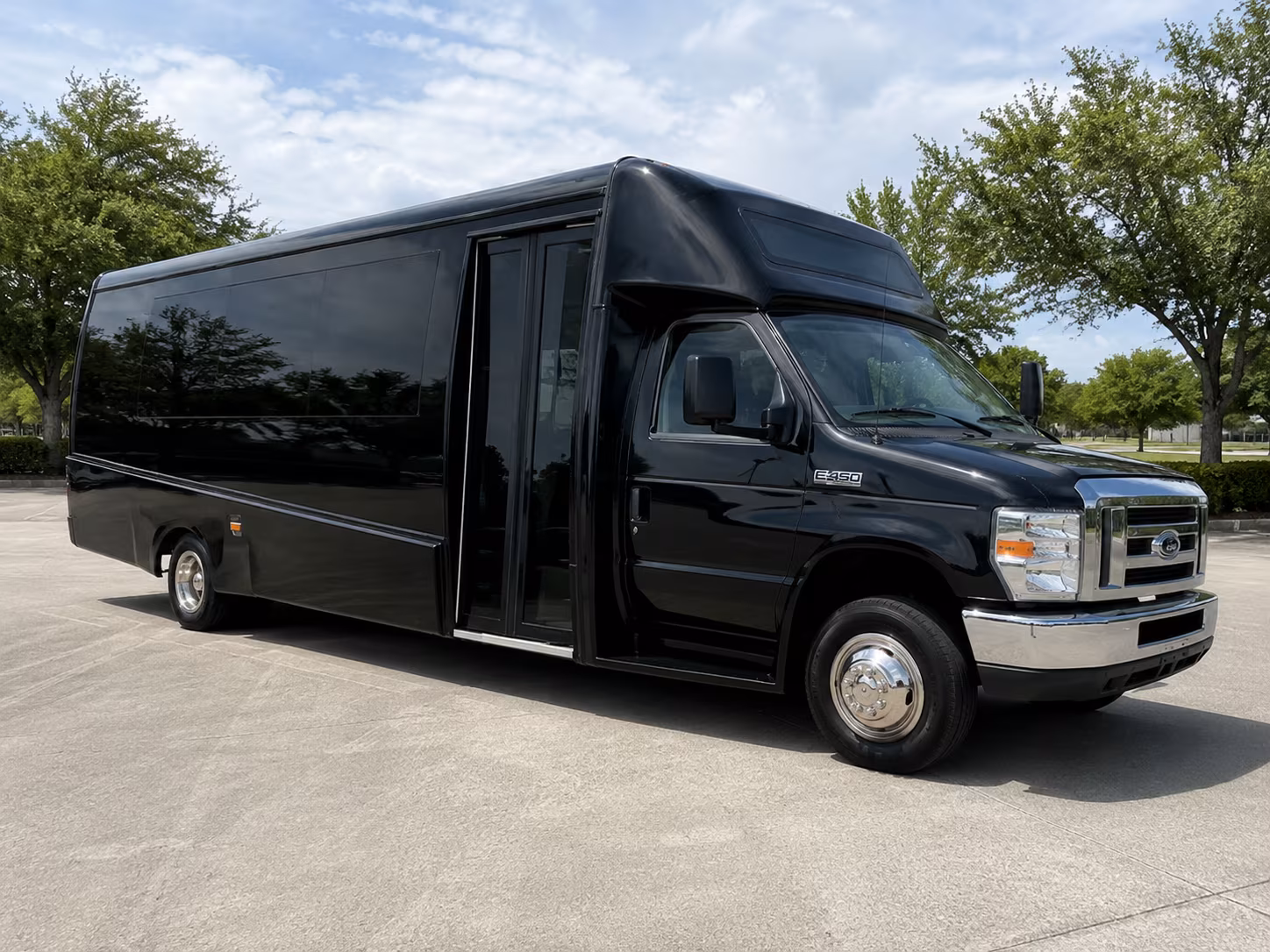 rent a minibus in shoreline for a stress free prom night