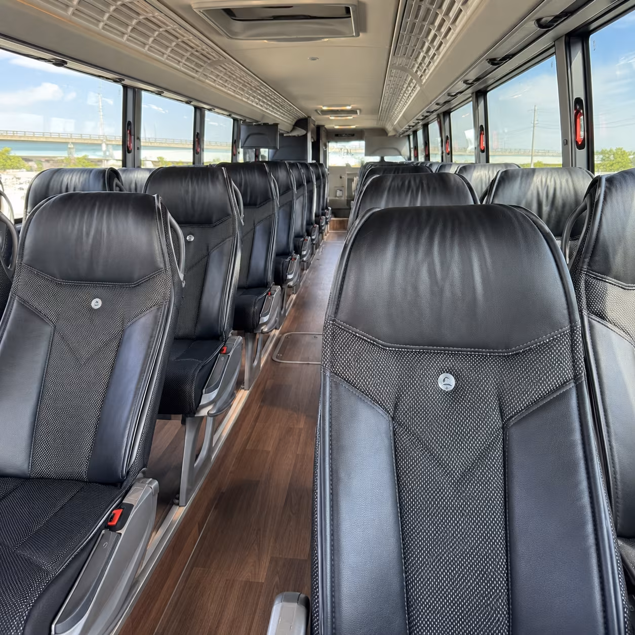 shoreline charter bus rentals for long distance trips to portland and the oregon coast