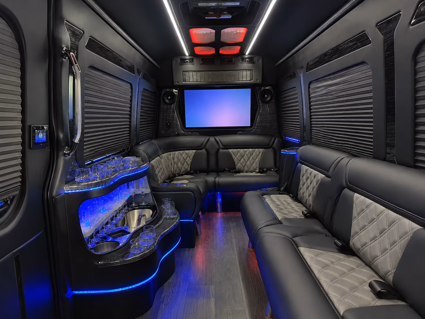 shuttle buses to paramount theatre moore theatre and seattle s historic concert halls
